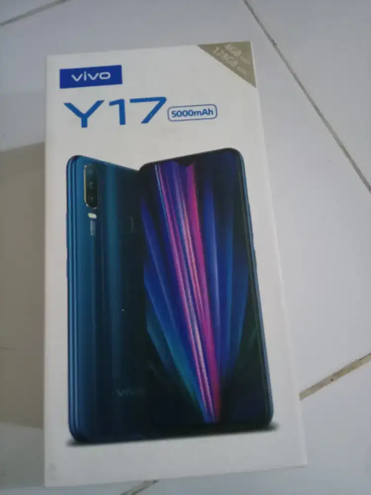 Vivo y17 ram4/128