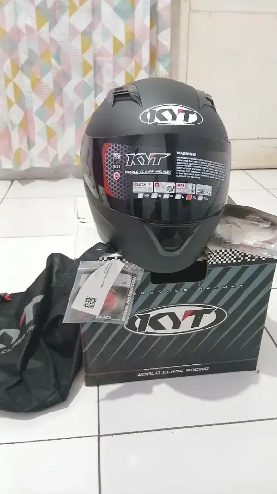 Helm KYT R10 XL