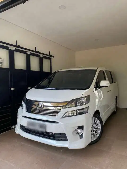 Toyota Vellfire ZG Premium Sound 2.4 ZG AT (2014)