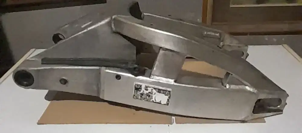 Swing Arm Honda 929cc