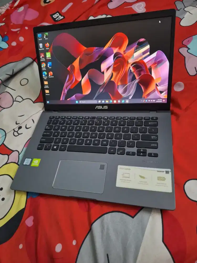 Bismillah di jual laptop asus vivobook core i5 ram 8gb ssd 512gb nvme