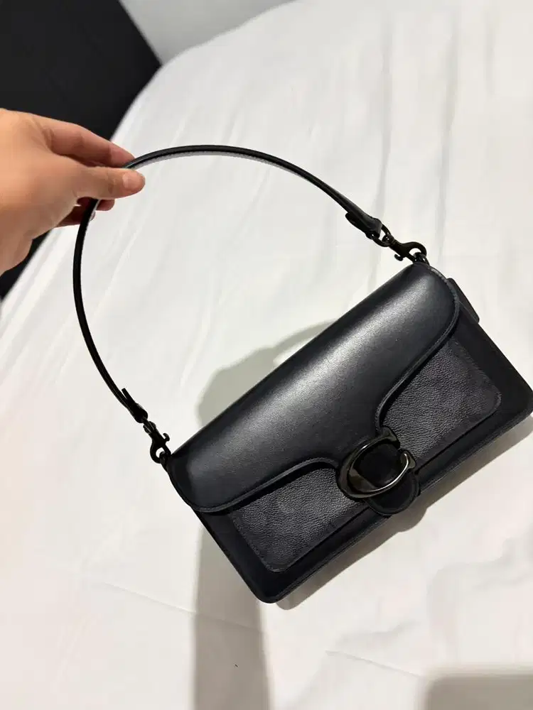 Coach Tabby shoulder bag 26 in signature camvas 2023