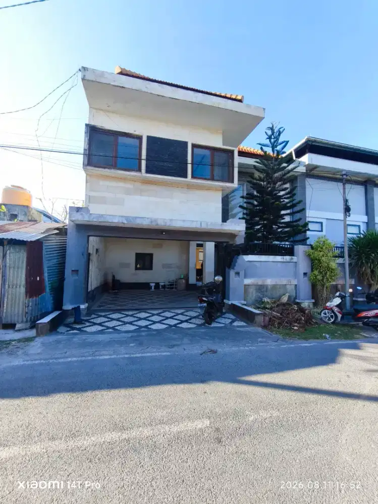 RUMAH MEWAH 2,3 ARE+POOL MUDING GARASI 2 MOBIL