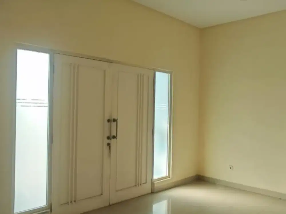 Dijual Rumah BGM PIK, Uk 8x14, 4KT, 3KM, Semi Furnished, SHM