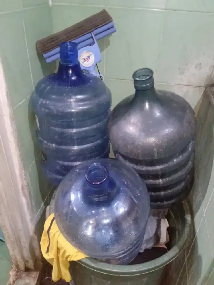 3 galon aqua seken