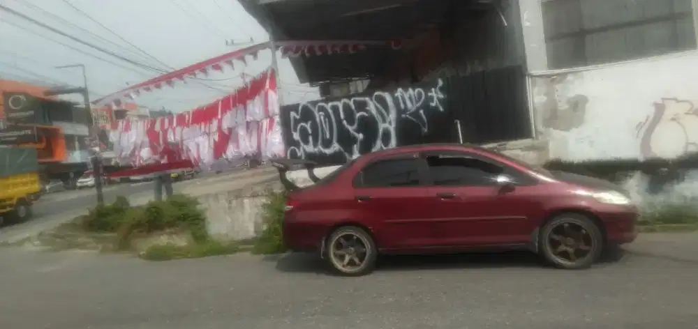 Di jual original dan asli Honda city idsi triptronik  tipe tertinggi