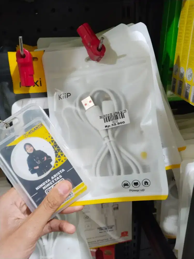 Kabel data USB lightning ATLANTIS DAHSYAT