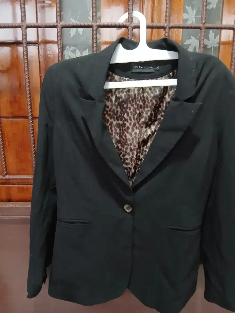 Blazer bsa untk wanita dan pria brand executiv