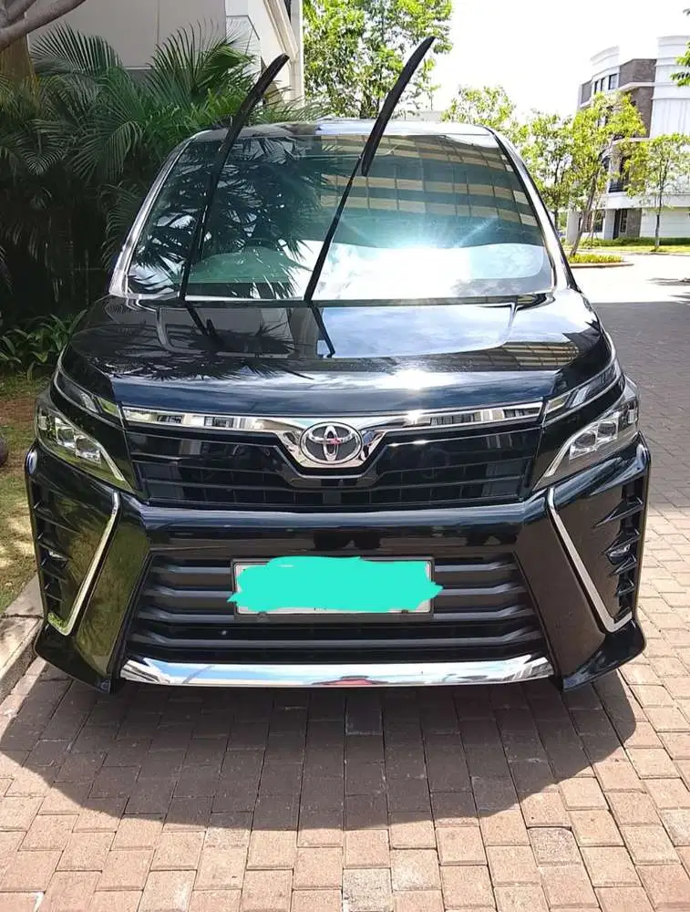Toyota Voxy 2017 Bensin