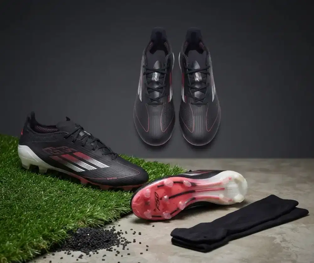 Sepatu mini soccer Adidas f50