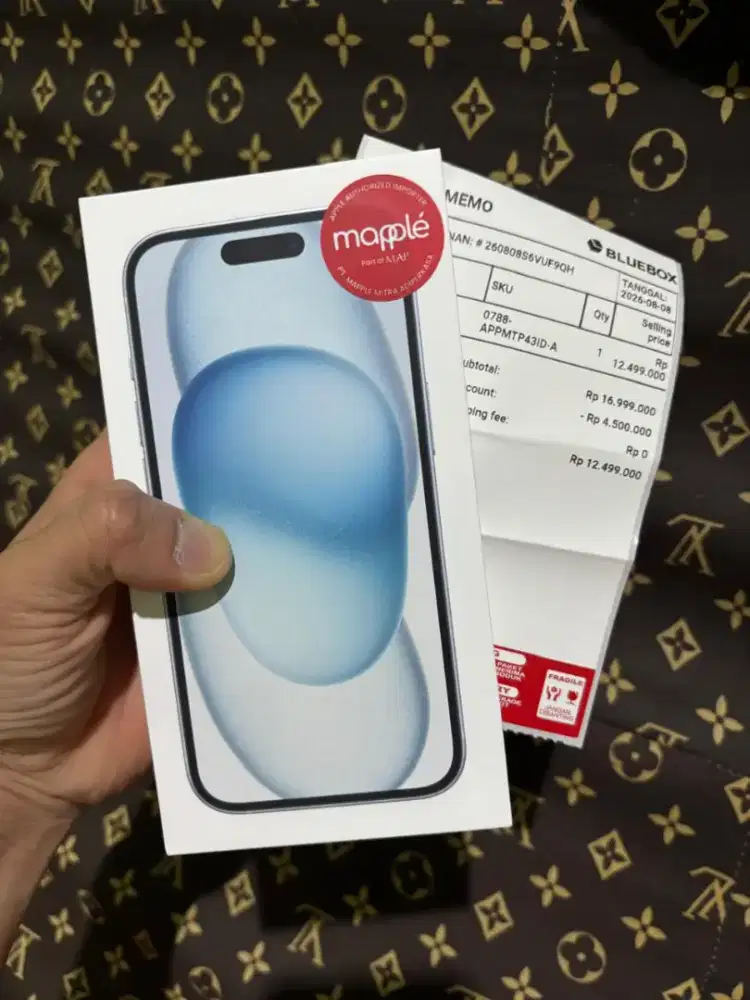 iPhone 15 128gb new segel resmi.