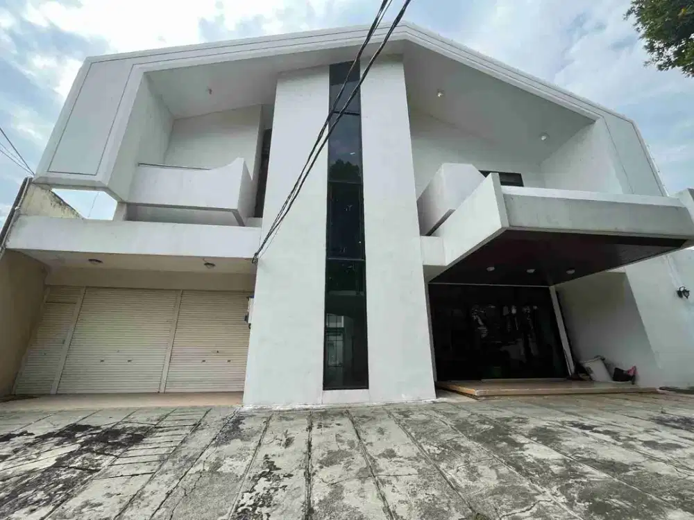 Rumah Mewah diLingkungan Elite Bangka Jakarta Selatan