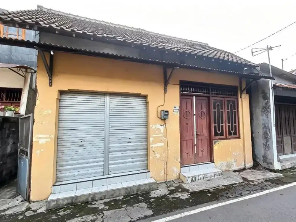 Dijual Rumah Bahan Hitung Tanah di Jajar Laweyan Surakarta Jawa Tengah