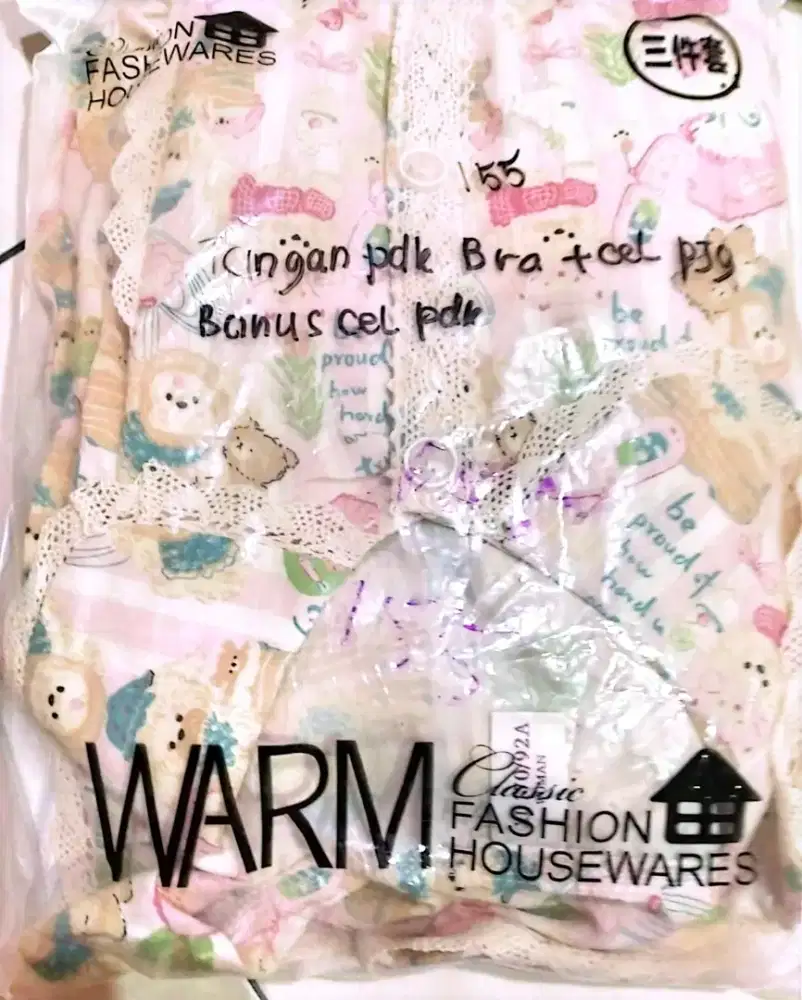 Baju Lengan Pendek dan Celana Panjang