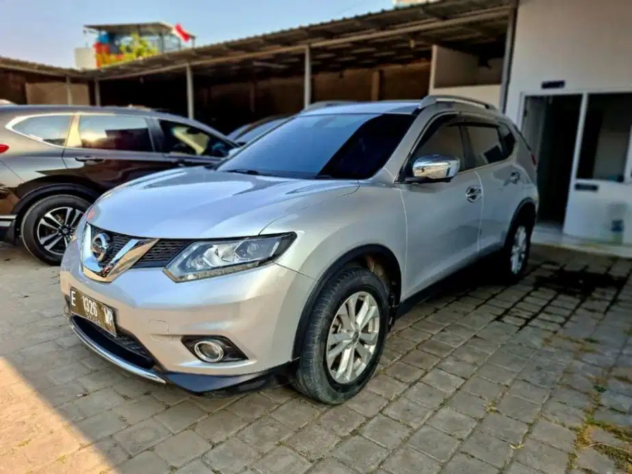 Low Kilometer - X-trail 2.0 Bensin-AT