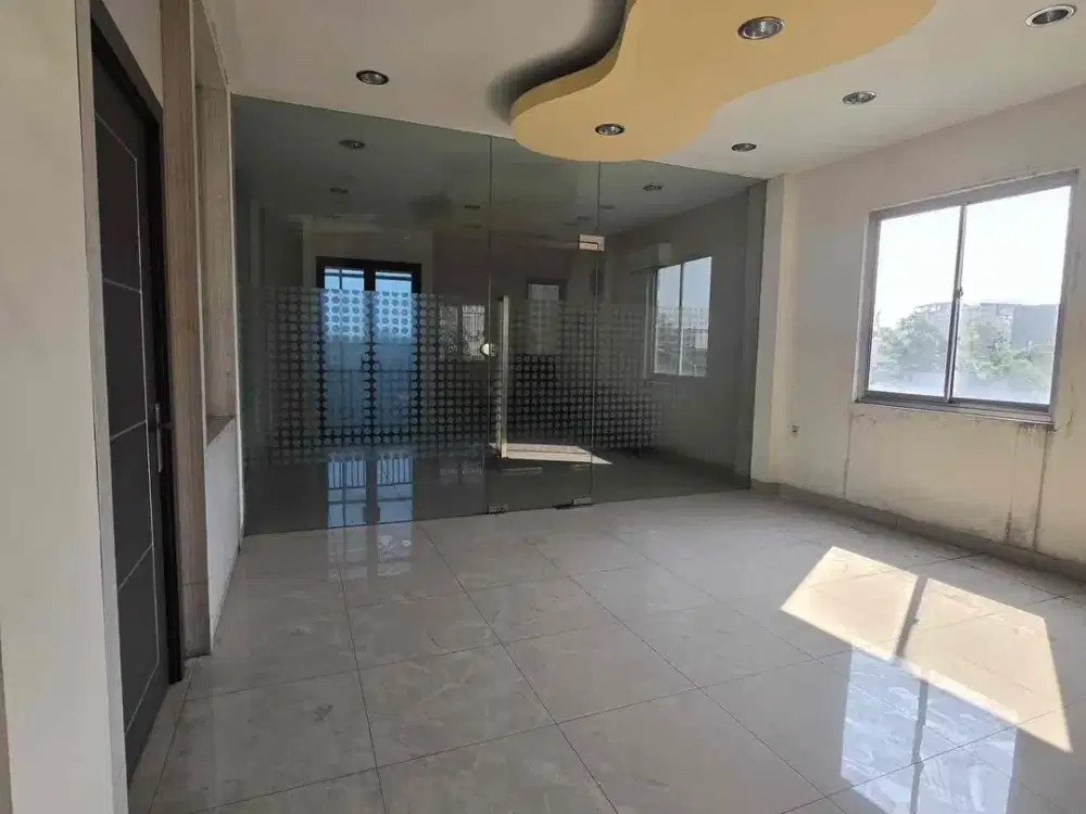 ruko Gandeng di Cimone tangerang 3 lantai bekas toko bakery