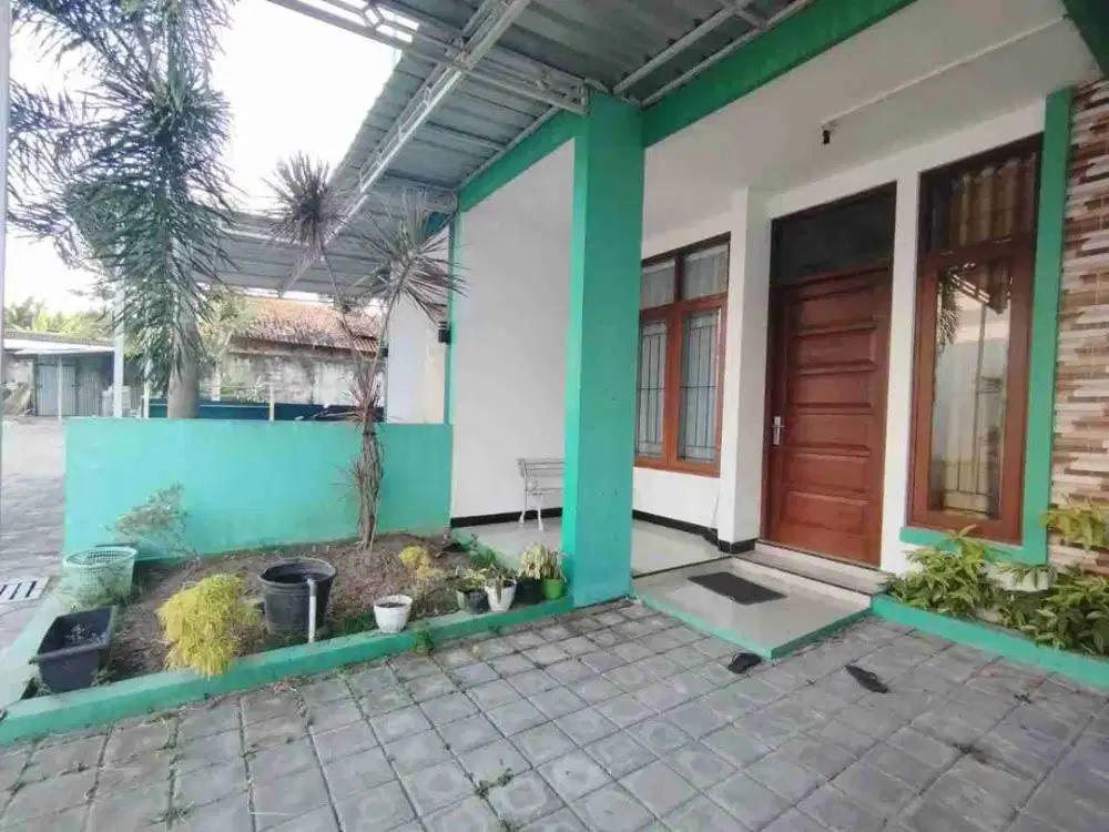 Rumah Cluster One Gate di Palur