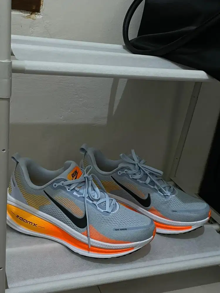 Sepatu Nike Vomero 18 New