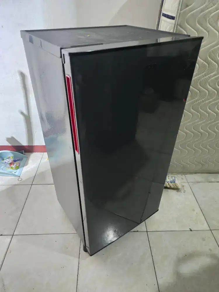 kulkas 1 pintu aqua