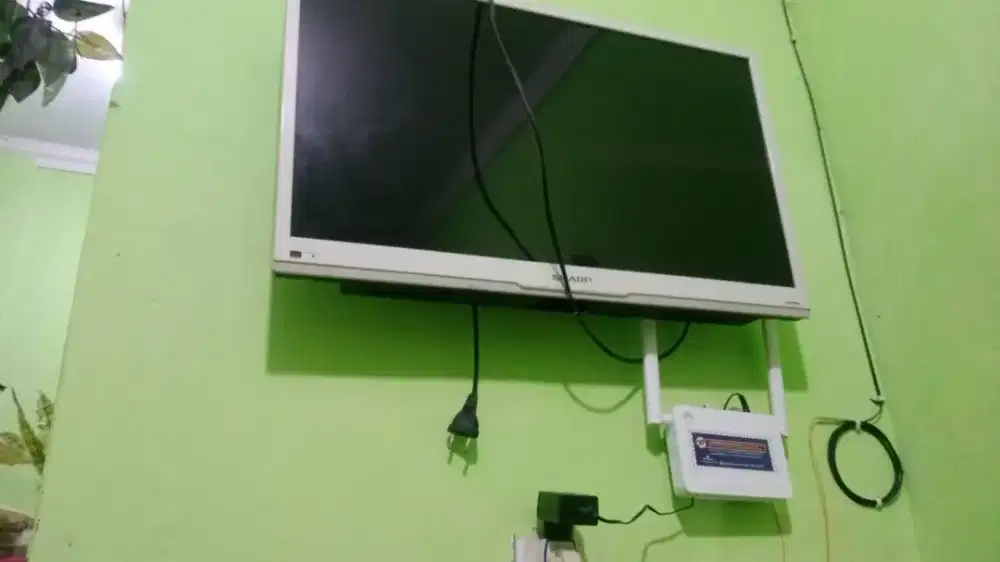TV Sharp 32 Inch Normal