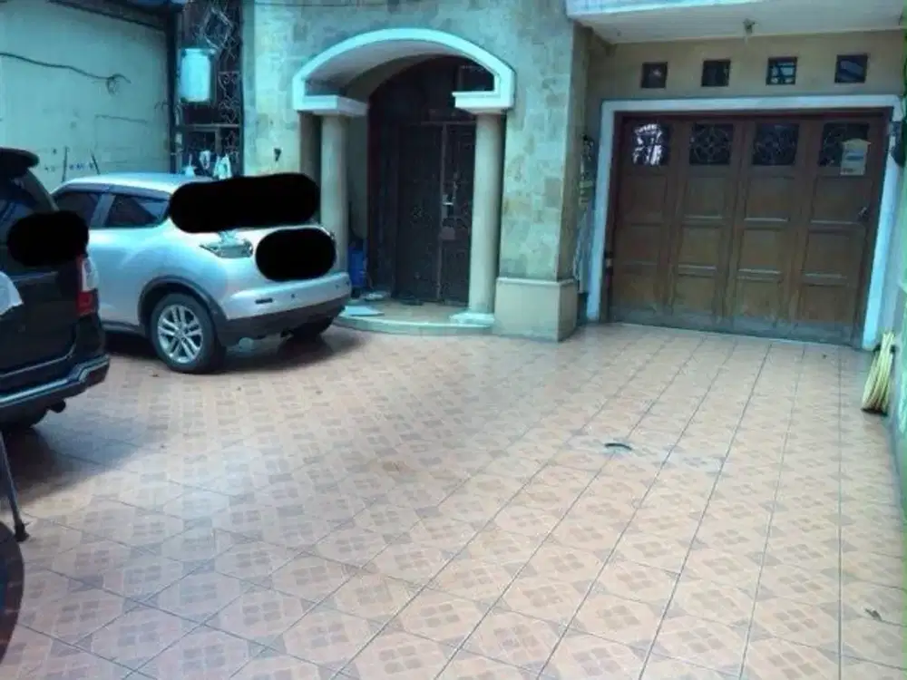 Dijual Rumah 2,5 Lantai Full Bangunan di Nias Raya, SHM, Harga di Bawah NJOP