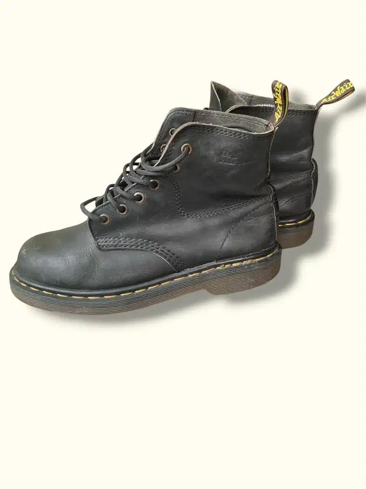 Dr Martens 8175 Black Greenland 6 Hole