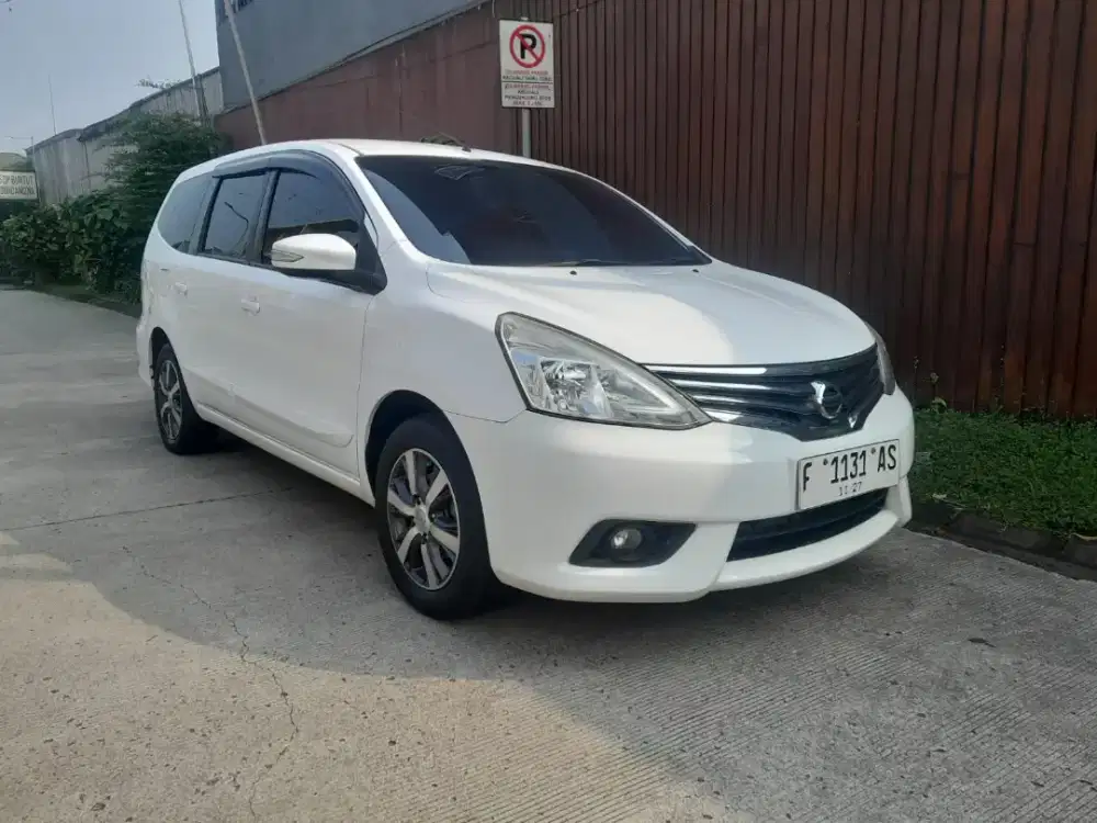 Nissan Grand Livina XV A/T 2017 no Avanza 2013 Xenia 2014 Ertiga 2015
