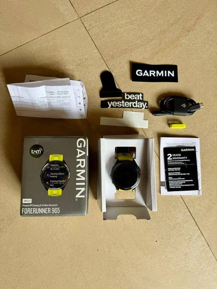 Jam tangan garmin forerunner 965 yellow