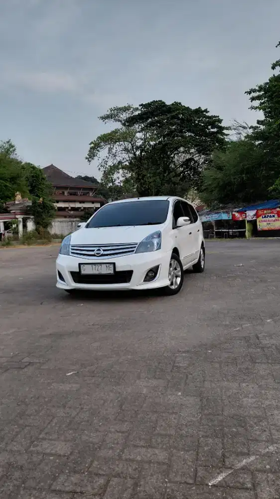 GRAND LIVINA 1.5 ULTIMATE MATIC 2013