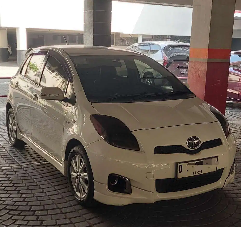 Toyota Yaris 2012 Bensin