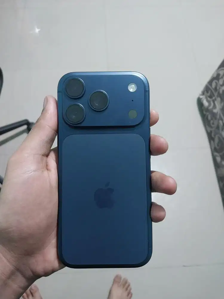 Iphone 17pro 256gb deep blue garansi resmi