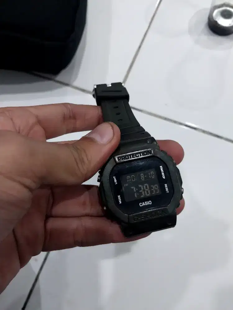 Casio GShock  DW-5600BB Original