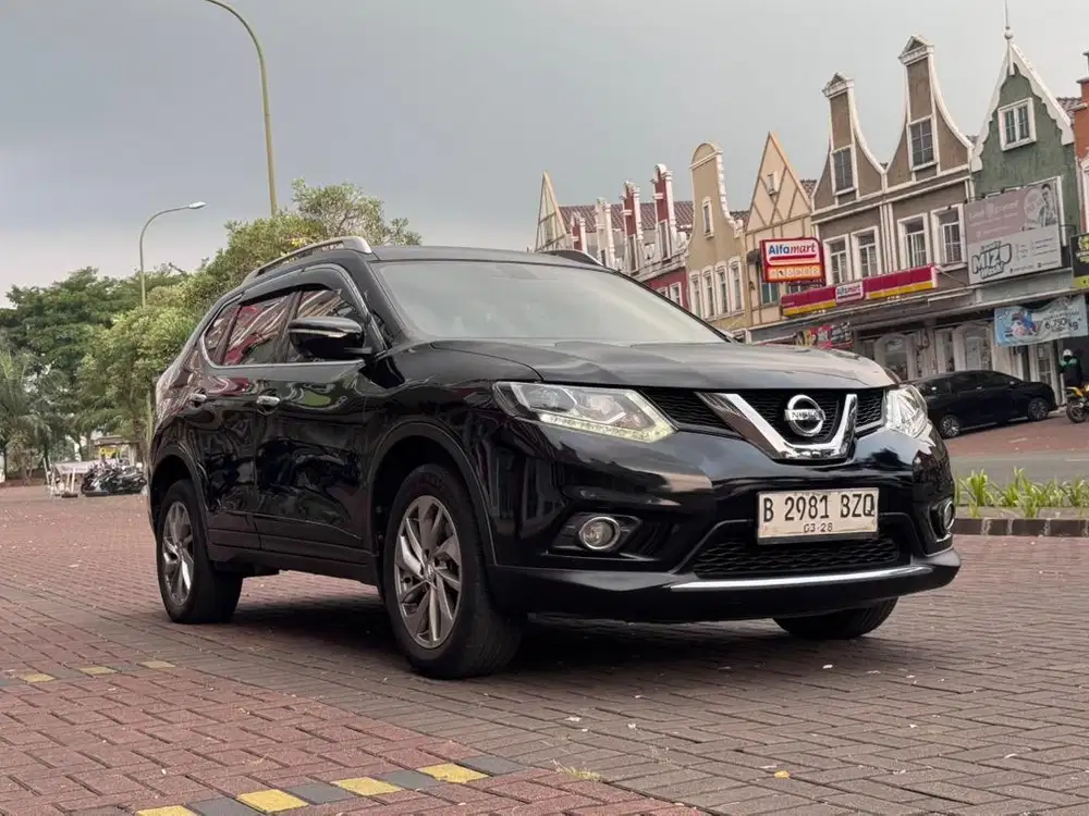 [DP 10jt] Nissan Xtrail 2.5 AT Matic 2017 Hitam Black TERMURAH
