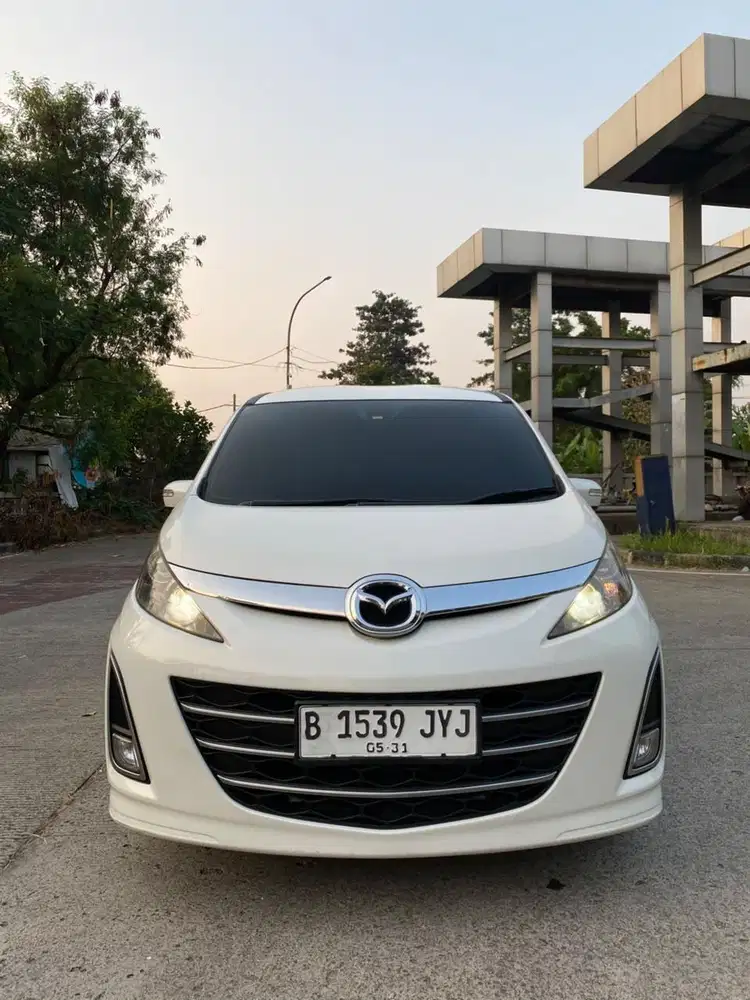 MAZDA BIANTE 2.0 AT 2014_ GOOD CONDITION