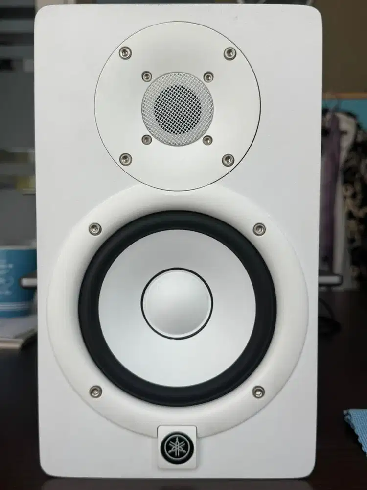 Yamaha HS5 White 5” Powered Studio Monitor Original – Normal