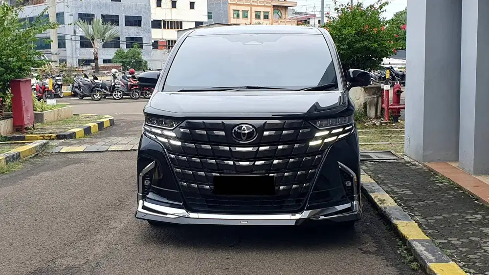 Toyota Alphard 2.5 HEV Hybrid Modelista TSS Pilot Seat 2024 Like New