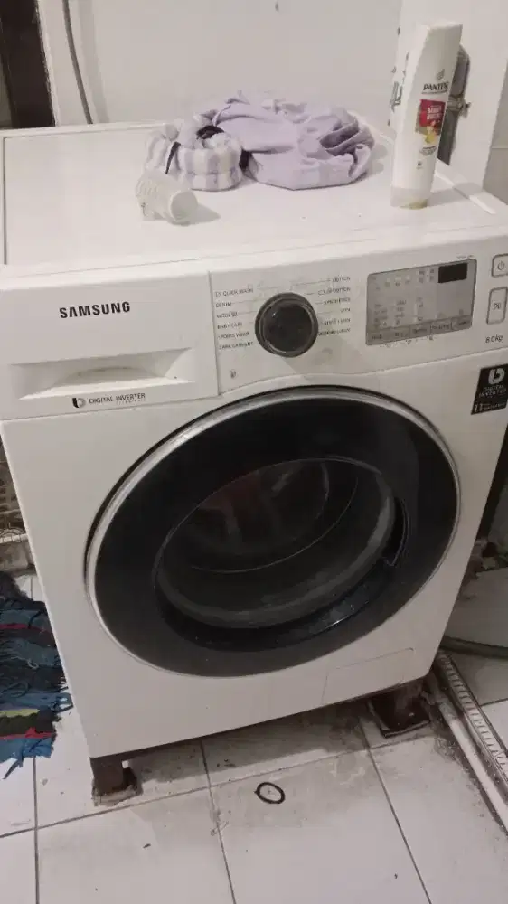 Dijual cepat sebuah mesin cuci merk samsung