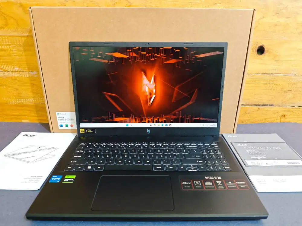 ACER Nitro V ANV15-51 Core i5-13420H RAM 8GB SSD 512GB RTX 4050 6GB