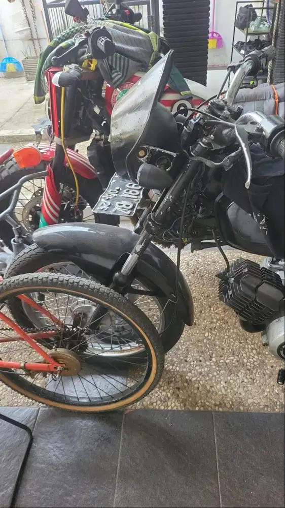 SUZUKI A100 TH 1990