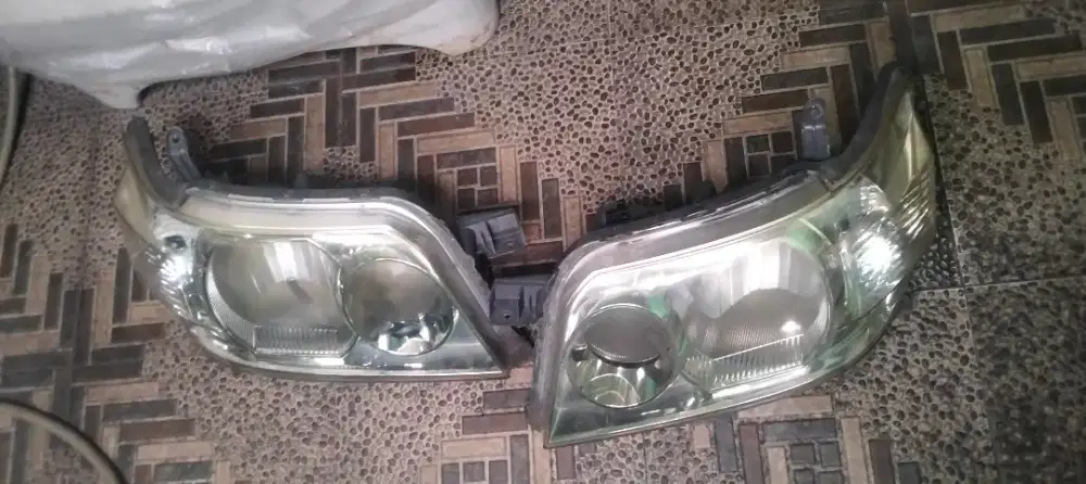 HEADLAMP 1SET KANAN KIRI DAIHATSU LUXIO