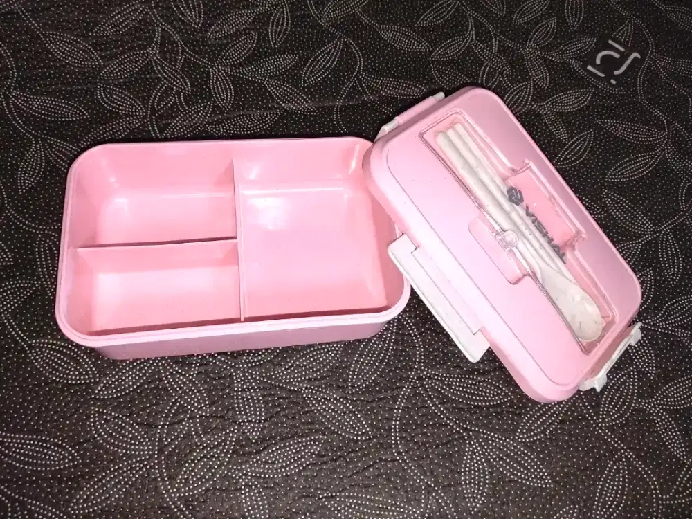 Lunch box Pink cantik