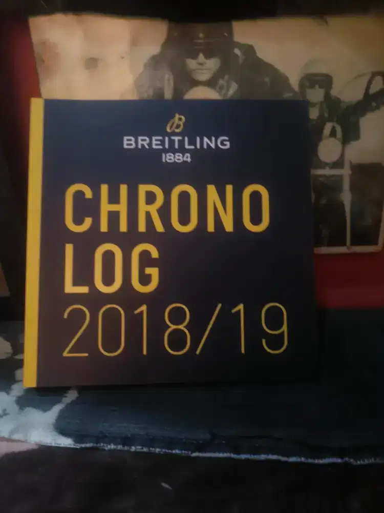 Buku katalog jam tangan brietling 2018 - 2019