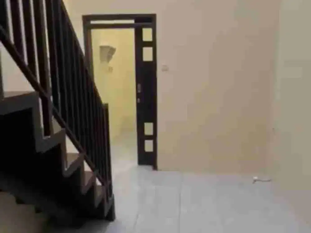 Rumah semi furnish mezzanine di Ciwastra sudah ada waterheater,canopy, pagar, alat makan + masak, kompor, LPG, kasur dan lemari