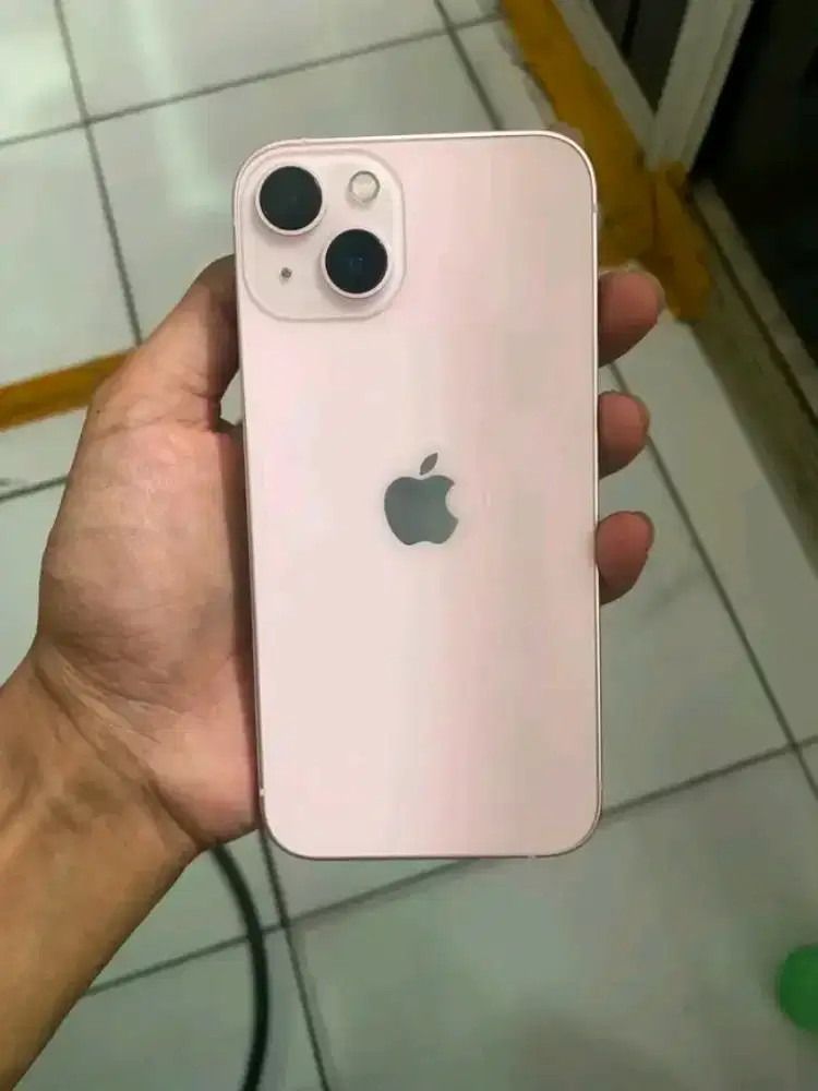 iPhone 13 basic