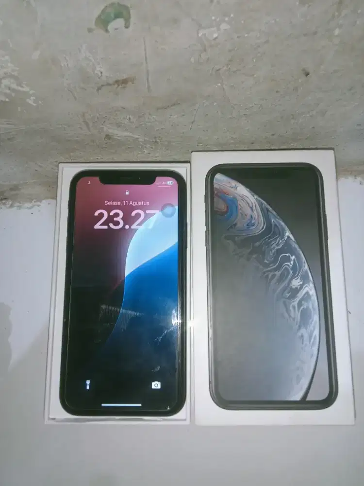 Di jual iPhone XR 64gb inter alloperator