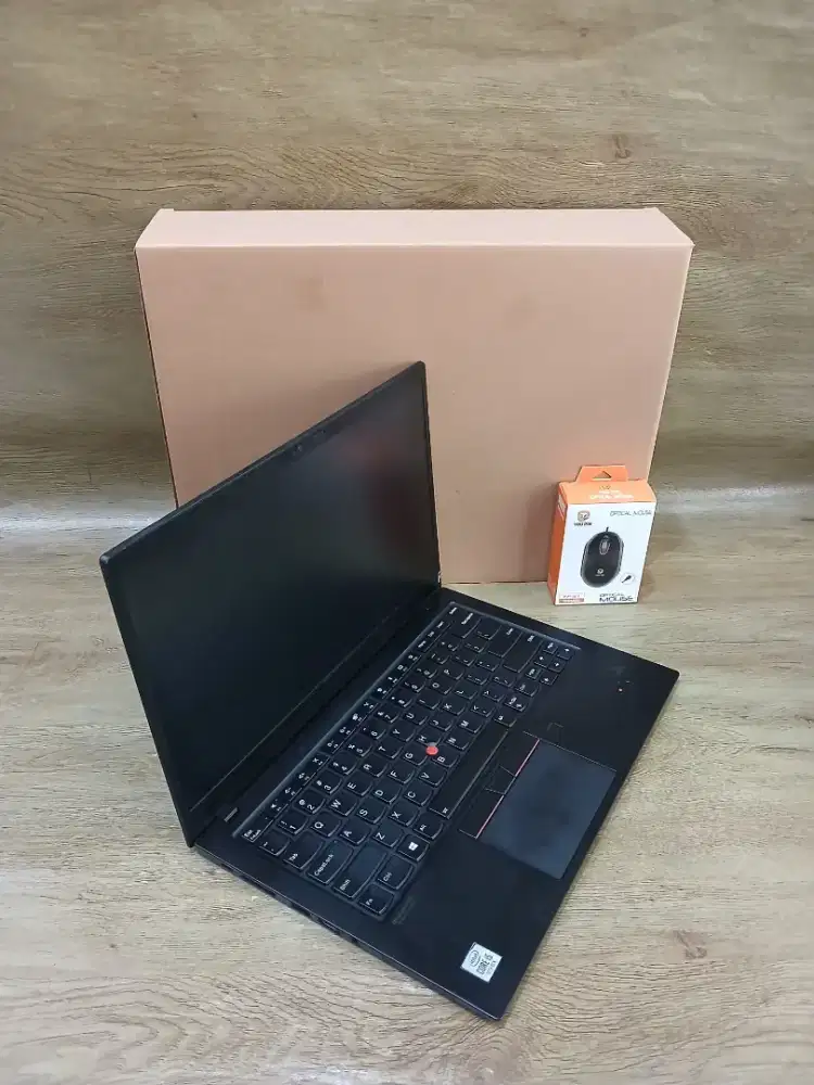 LAPTOP LENOVO THINKPAD X1 CARBON 7Th GEN SLIM CORE i5 GEN 8 RAM 16GB