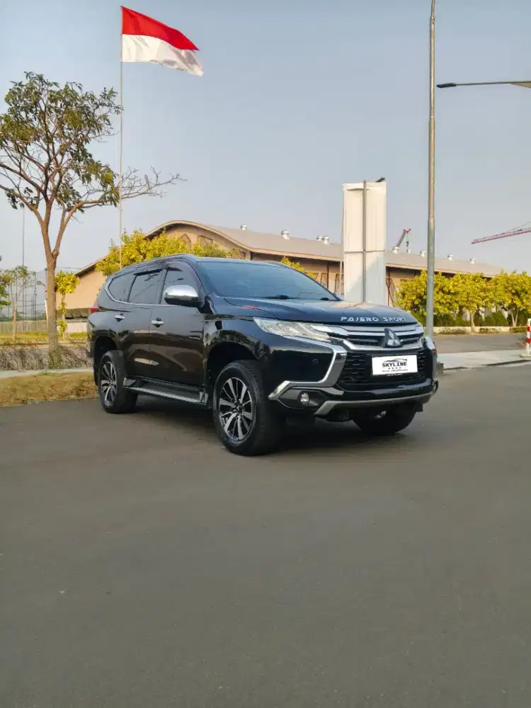 Pajero Sport Dakar Ultimate 2018 Metallic Black
