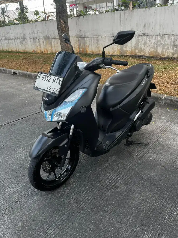 Lexi 125 Cc Kunci Hitam Doff