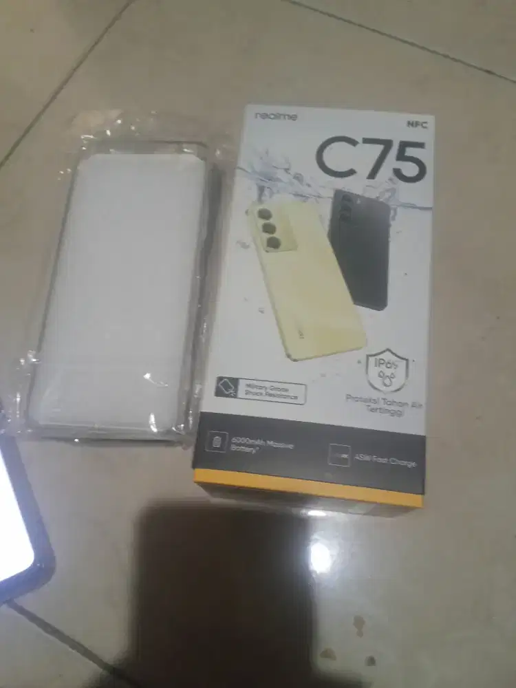 Realme c75 ram 8/256 like new Bru 3hari beli fullset hrga nett no nego