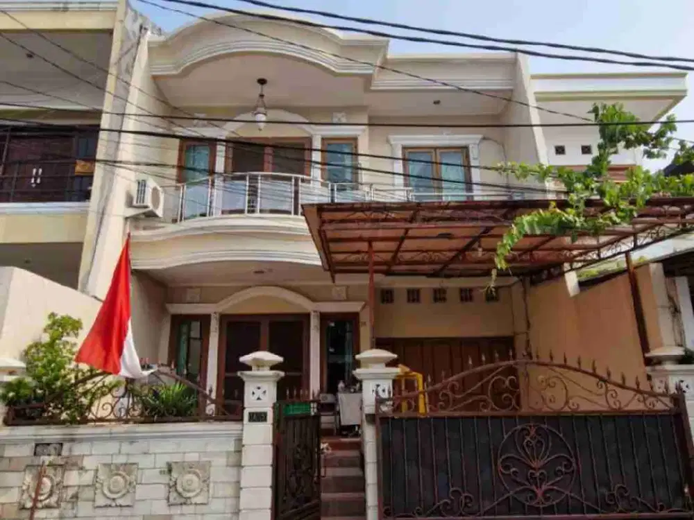 Dijual Rumah 2 lt FULL  bagus dan cepat di Pulo mas
